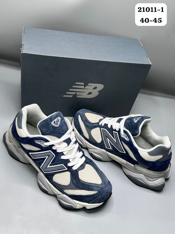 Men White-Blue Casual Sneakers