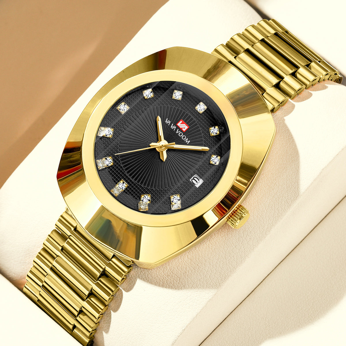 : Luxury Gold Oval Quartz Watch