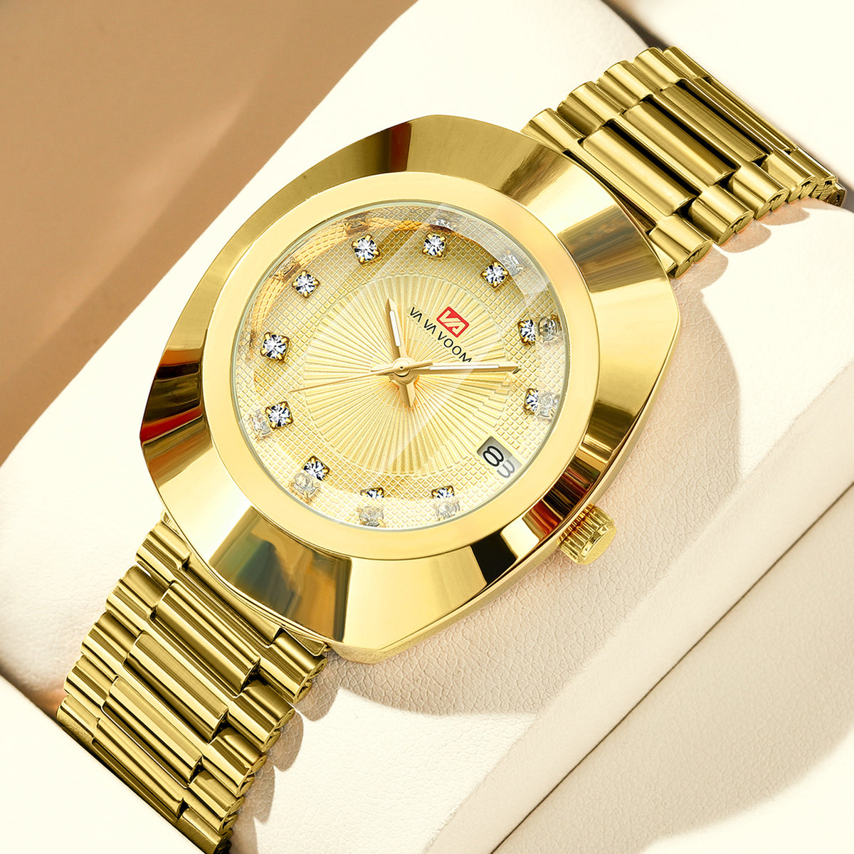 : Luxury Gold Oval Quartz Watch